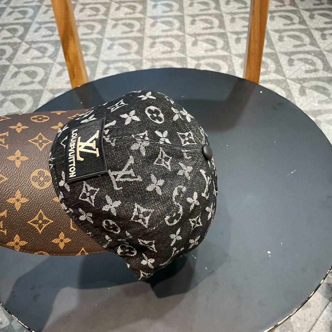 Louis Vuitton Caps